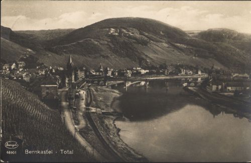 Postkarte Totalansicht - Bernkastel-Cues