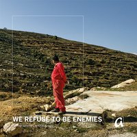 Cover der AphorismA-Veröffentlichung „We Refuse To be Enemies“